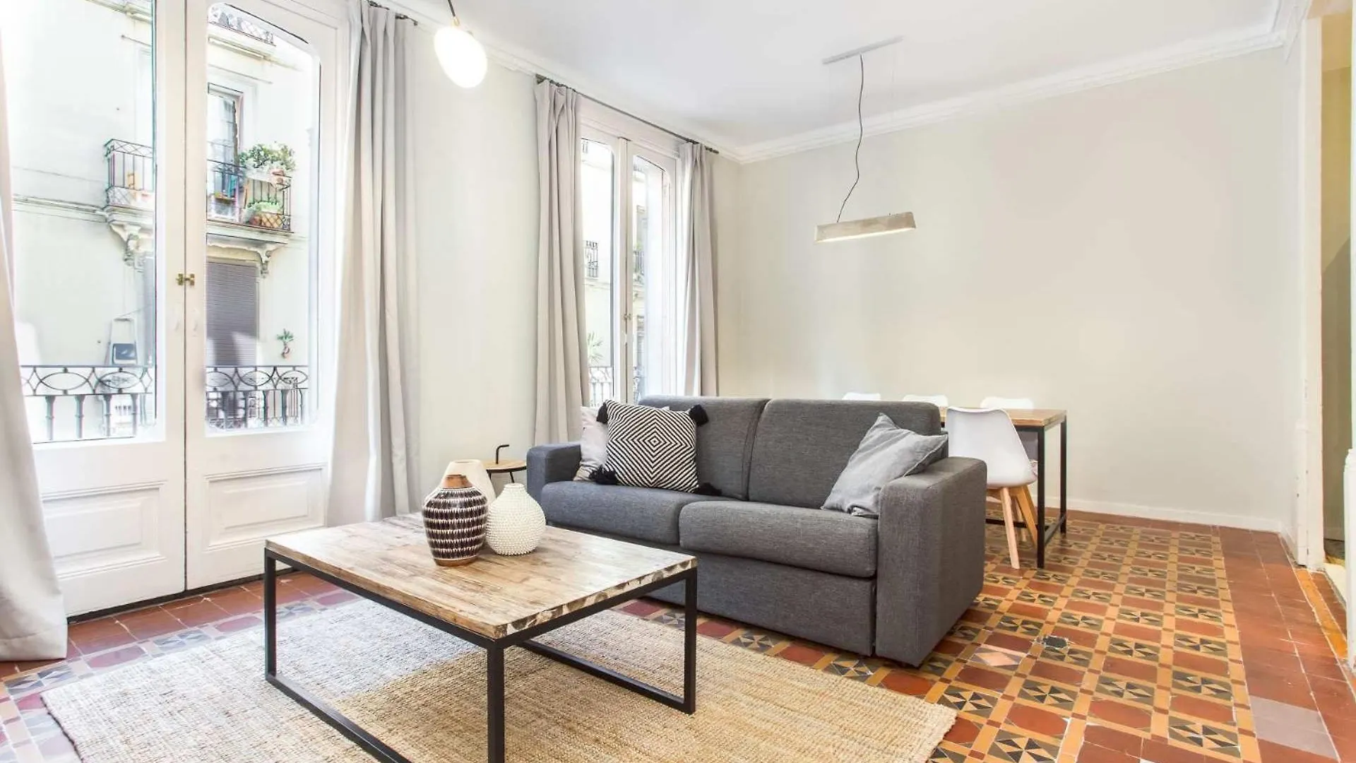 4Bedroom Apart With Balcony In Las Ramblas 3-2 Barcelona 0*,  Spanien